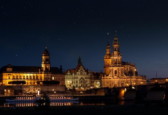 court-church-5823672_640